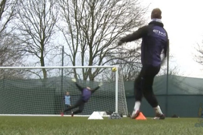 Μάντσεστερ Σίτι: Απίστευτο γκολ από τον… Χαρτ! (video)