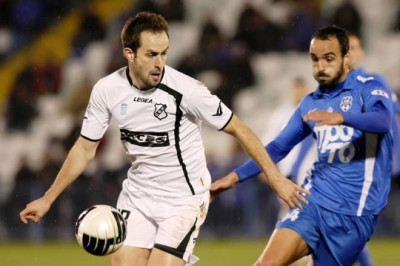 ΟΦΗ: Φρεσκάρει... τα αγγλικά του ο Λαμπρόπουλος!