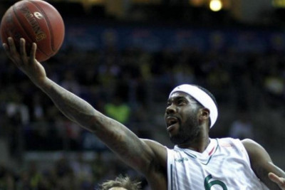 Σιένα: Χαμός στο twitter με Μπόμπι Μπράουν!