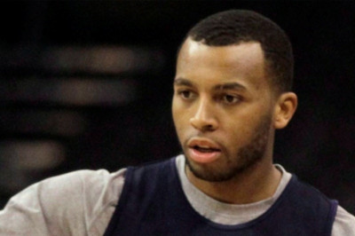 Σικάγο Μπουλς: Υπέγραψαν Κουκ