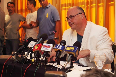 Μπέος: «Δεν ασχολούμαι, αλλά αν το κάνω θα φύγει… τρέχοντας ο Μποτσιβάλης»