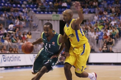 Ουνικάχα Μάλαγα: Πρώτος στα τρίποντα ο Κάλογουεϊ