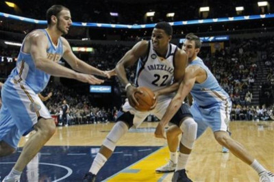 Μέμφις Γκρίζλις: Ράπτορς, Σανς και Ουόριορς για Γκέι!