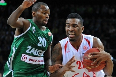 Αρμάνι Μιλάνο: «Αιχμές» Λάγκφορντ για Σκαριόλο