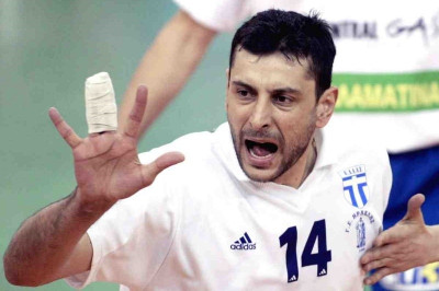 Ζελιάσκοφ: «Να κρατήσουν ζωντανή τη μνήμη του Νίκου»