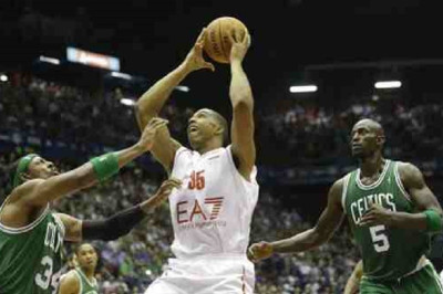 Αρμάνι Μιλάνο: Και η Εφές για Χέντριξ!