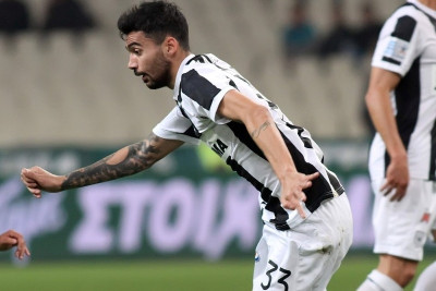 Αθανασιάδης: «Δεν σκέφτομαι το εξωτερικό»