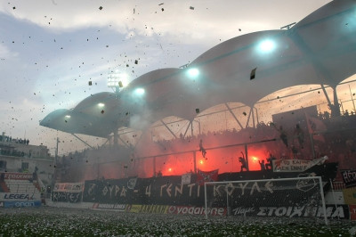 Φρέναρε στα Μέγαρα η Δόξα