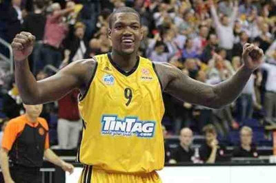 Τόμπσον στο Onsports: «Δυνατή μάχη με Σόφο, Λάσμε και Γκιστ!» (photos+videos)