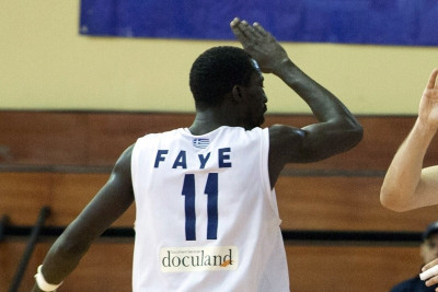 Φαγέ: «Ευχαριστώ τους συμπαίκτες μου»