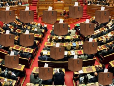 Επτά κάλπες θέλουν οι ΝΔ,ΠΑΣΟΚ,ΔΗΜΑΡ και 3 ψηφοφορίες