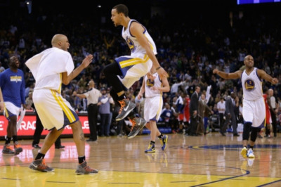 Γκόλντεν Στέιτ Ουόριορς: Μάγεψε ο Κάρι (video)