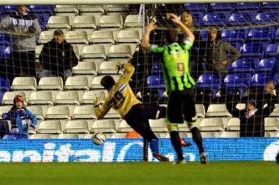 Μπράιτον: «Επίθεση» οπαδών σε Κούστσακ! (videos)