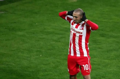 Ολυμπιακός: Σκληρό... πόκερ με Τζιμπούρ!