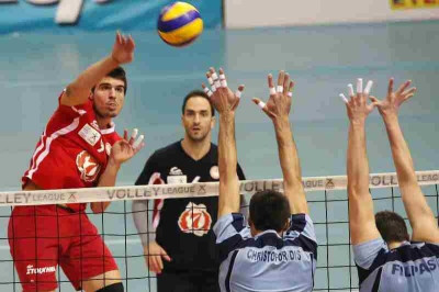 Κοκκινάκης: «Έχει πεισμώσει ο Ολυμπιακός»