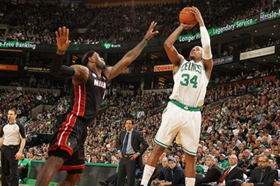 Μπόστον Σέλτικς: Στην παράταση τους Χιτ, σοκ με Ρόντο (video)