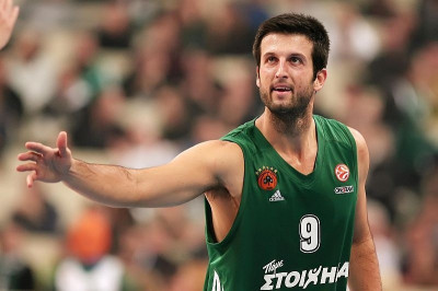 Καπόνο: «Αγαπώ πολύ τους φιλάθλους του Παναθηναϊκού»