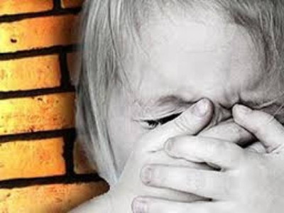 Σύλληψη σοκ 52χρονης καθηγήτριας για παιδική πορνογραφία