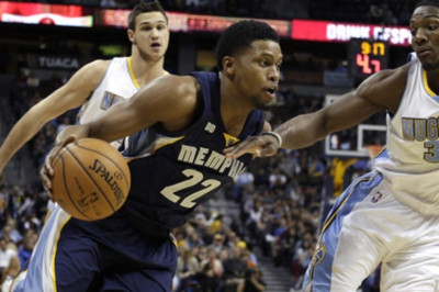 Μέμφις Γκρίζλις: Παραχώρησαν Γκέι στους Ράπτορς!