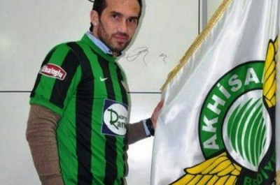 Άνοιξε λογαριασμό ο Γκέκας