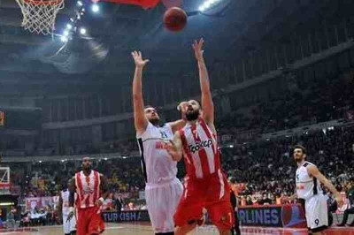 Φενέρμπαχτσε Ούλκερ: Έχασε ακόμη και... κάρφωμα με Ολυμπιακό! (video)