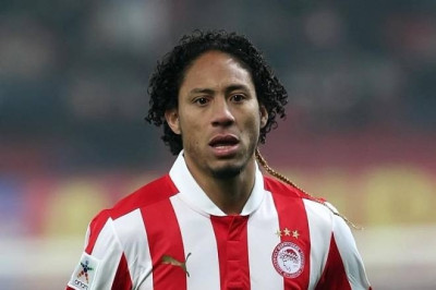 Ολυμπιακός: Θλάση ο Πίνο