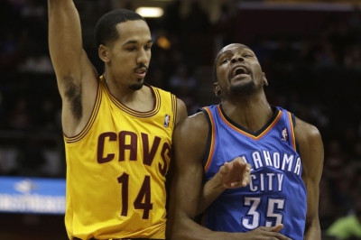 Κλίβελαντ Καβαλίερς: Παραλίγο να… σκοτώσουν τον Ντουράντ (video)