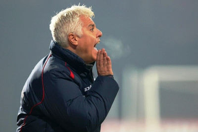 Τέλος από Καλλιθέα ο Παπακώστας, πάει Κέρκυρα!