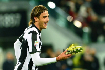 Σκόραρε χωρίς παπούτσι ο Μάτρι! (video)