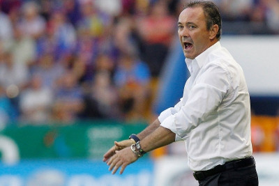 Μαρτίνεθ: «Βάση στην άμυνα»