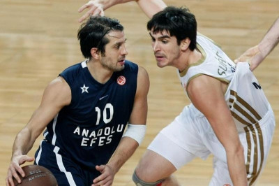 Εφές Αναντόλου: Κέρδισε και τη Ρεάλ Μαδρίτης