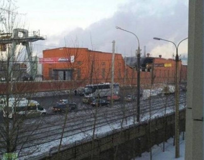 Συγκλονιστικά βίντεο: Η στιγμή της πτώσης μετεωριτών στη Ρωσία!