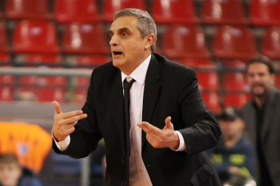 Πεδουλάκης: «Το μυαλό μας στον αγώνα»