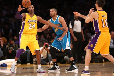 Νιου Ορλίνς Χόρνετς: Μένει ο Έρικ Γκόρντον