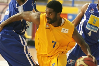 Περιστέρι: Αποχαιρέτησε ο Θορν