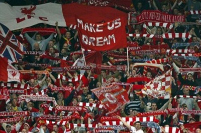 Λίβερπουλ: Τραγούδησαν για τον Μπενίτεθ! (video)