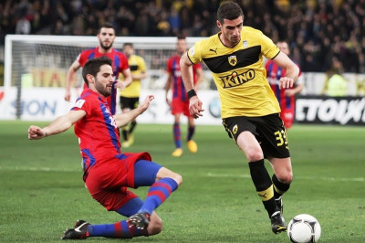 Πετρόπουλος: «Τον κόσμο δίπλα μας»