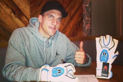 Ολυμπιακός: Νέα... γάντια για Μέγιερι!