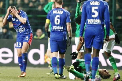 Τέλος η σεζόν για Εϊσερίκ μετά το δολοφονικό τάκλιν (video)