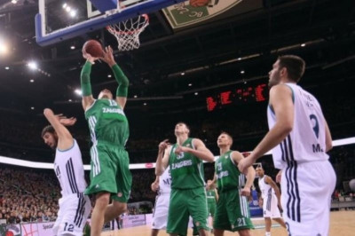 Ζαλγκίρις Κάουνας: Τρίποντο από τον Γιαφτόκας! (video)