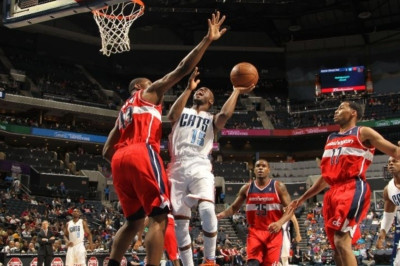 Σάρλοτ Μπόμπκατς: Ανατροπή ολκής με Ουίζαρντς (video)