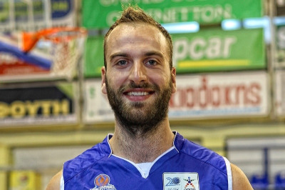 Τσαρουχάς: «Σοβαροί και συγκεντρωμένοι»