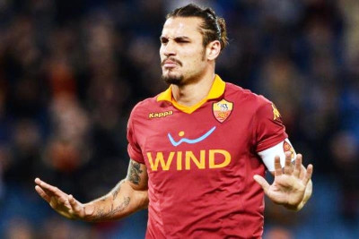 Ρόμα: Άκυρο σε Τότεναμ για Οσβάλντο