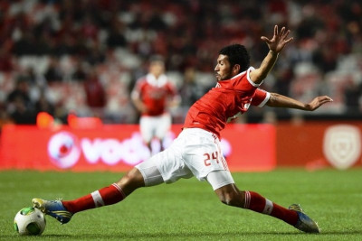 «Μάχη» γιγάντων για Γκαράι