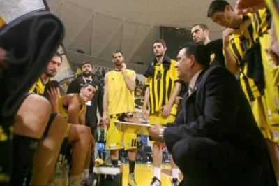 Αγγέλου: «Αντοχή, υπομονή, στήριξη»