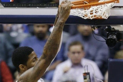 Ιντιάνα Πέισερς: Με τα… δεύτερα τους Χοκς (video)