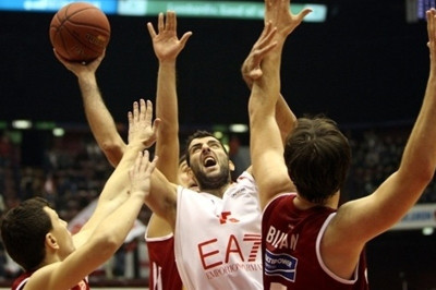 Αρμάνι Μιλάνο: Δεν πληρώνονται, πια, Φώτσης και Μπουρούσης!