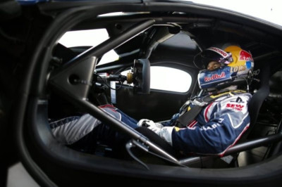 FIA GT: Ξεκίνημα με νίκη για Loeb