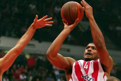 Χάινς: «Ο ουρανός είναι το ταβάνι μας»