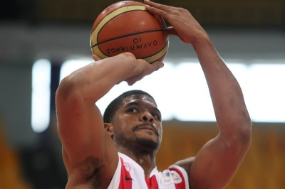 Χάινς: «Να μας φέρει γούρι η νέα μπάλα»